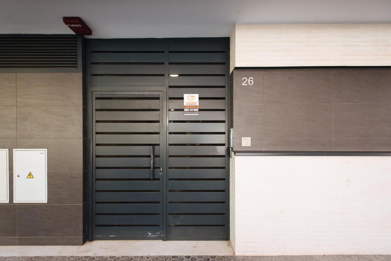 Apartamento Apartamento estelar con piscina y garaje nervión Sevilla Exterior foto